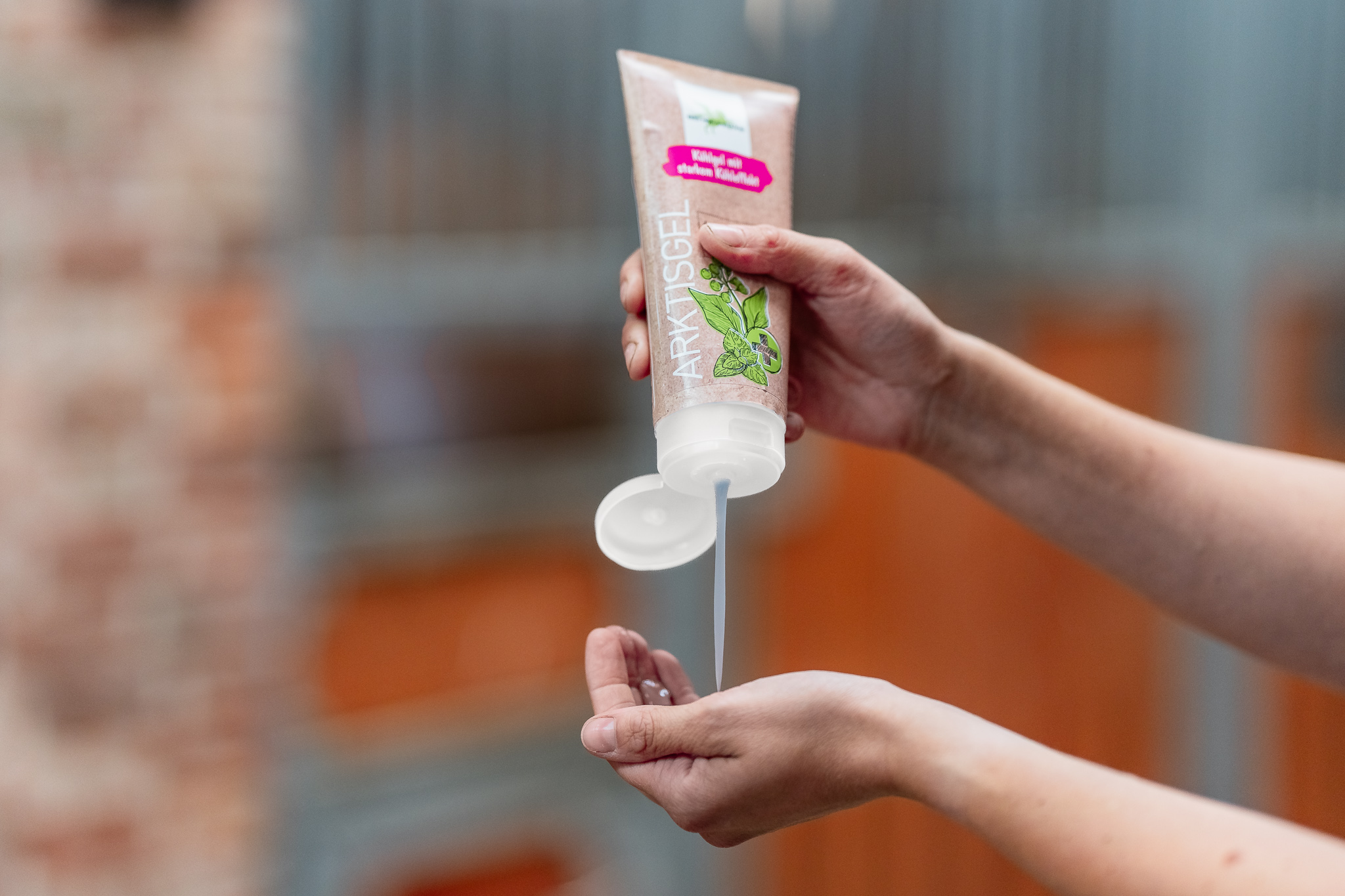 4304_BenseundEicke_ArktisGel in der Tube_200ml_4.jpg