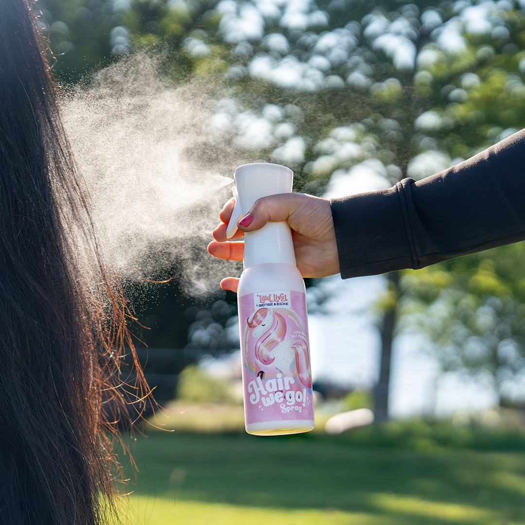9110_Lilla_Livet_Hair_We_Go_Spray_3.jpg